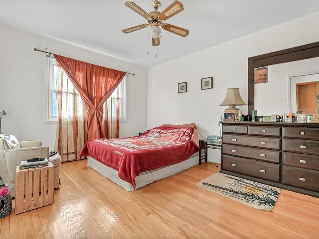 Triplex à vendre, Montréal (Saint-Laurent)