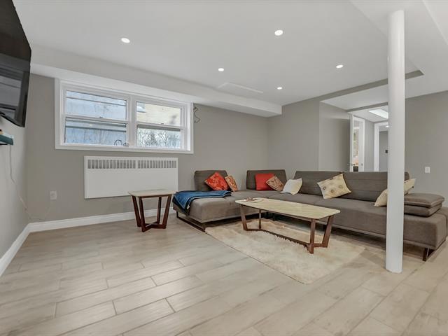 Triplex à vendre, Montréal (Saint-Laurent)