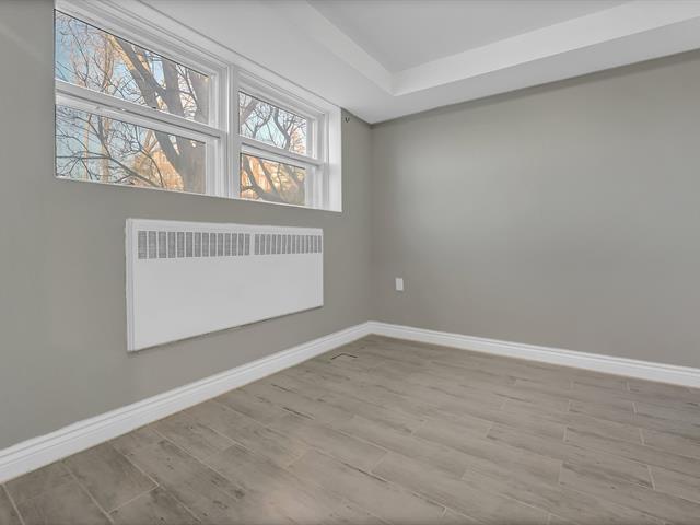 Triplex à vendre, Montréal (Saint-Laurent)