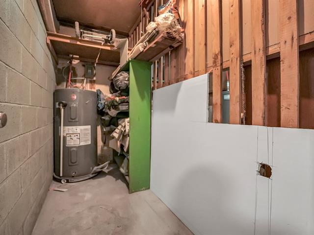 Triplex à vendre, Montréal (Saint-Laurent)