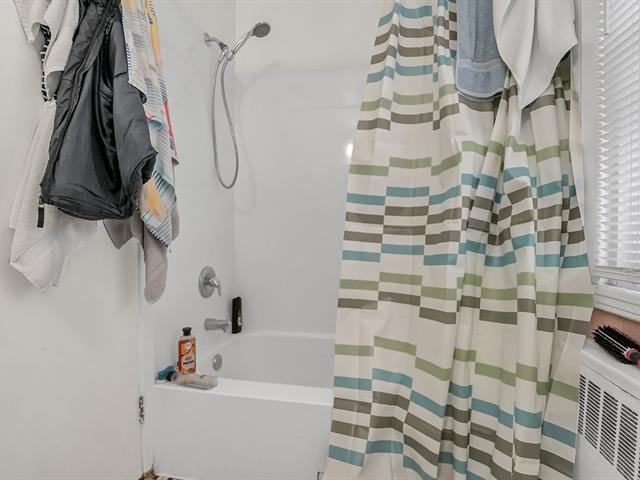 Triplex à vendre, Montréal (Saint-Laurent)