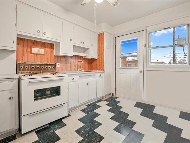 Triplex à vendre, Montréal (Saint-Laurent)