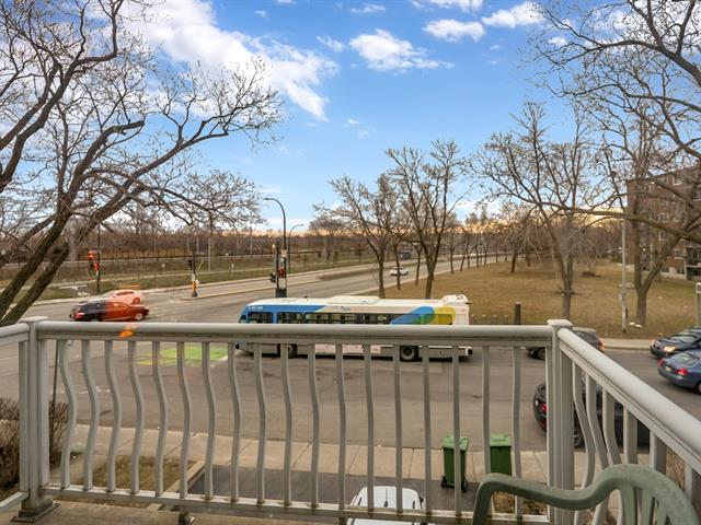 Triplex à vendre, Montréal (Saint-Laurent)