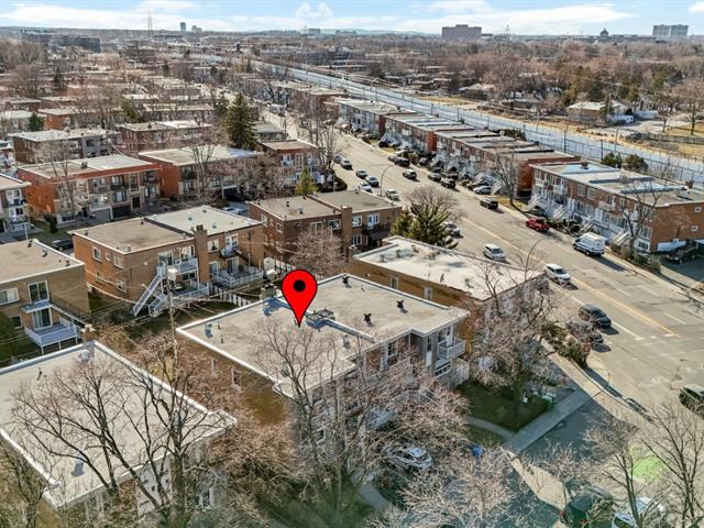 Triplex à vendre, Montréal (Saint-Laurent)
