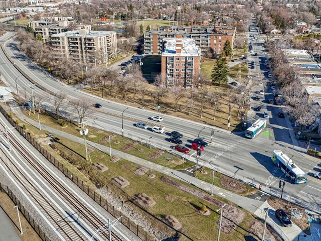 Triplex à vendre, Montréal (Saint-Laurent)