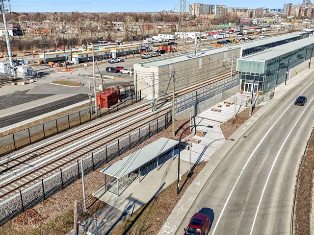 Triplex à vendre, Montréal (Saint-Laurent)
