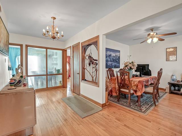 Triplex à vendre, Montréal (Saint-Laurent)